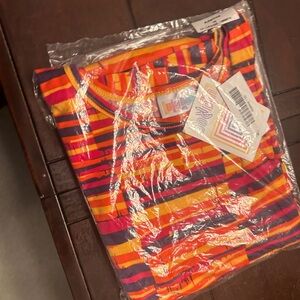 LuLaRoe Orange Red Short Sleeve Tee
